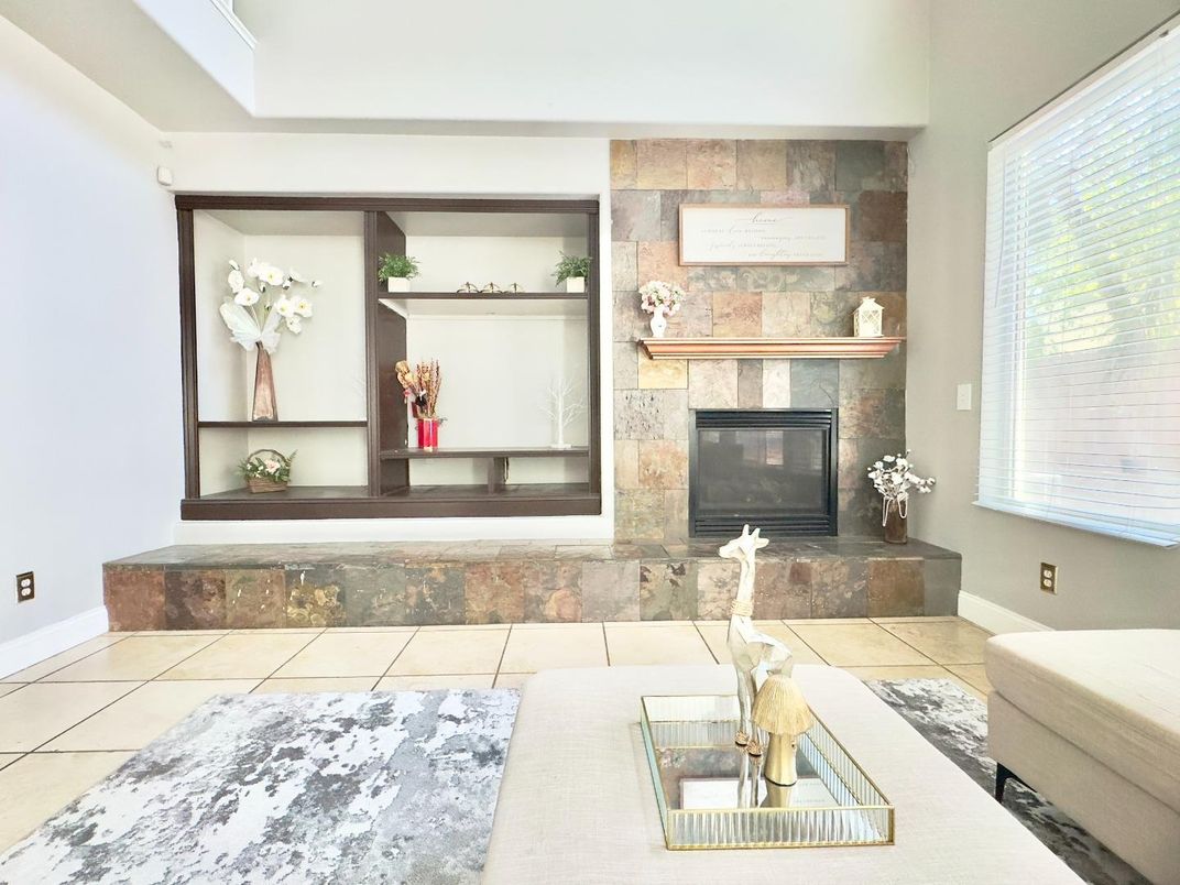 Fireplace, Interior, Living room