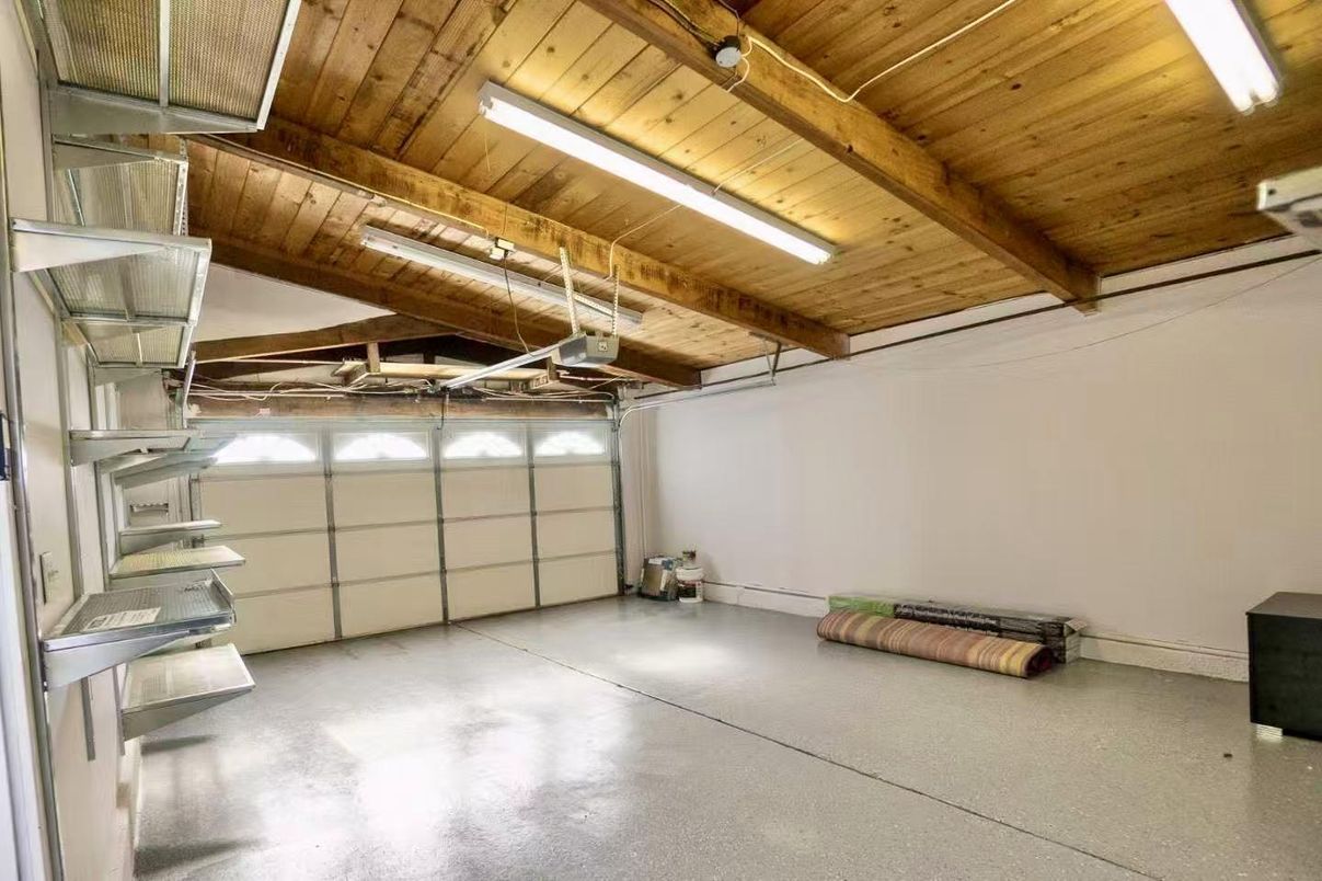 Garage, Interior, Wooden Beams, Wooden Ceilings