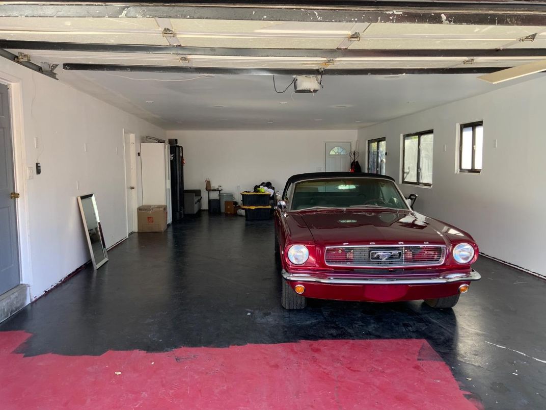 Garage, Interior