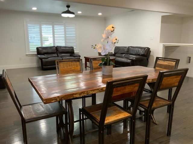Dining room, Interior, Living room, Recessed Lighting, Wood Texture Flooring