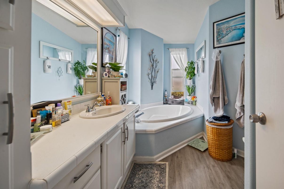 Bathroom, Dual Sink Vanities, Interior, Wood Texture Flooring