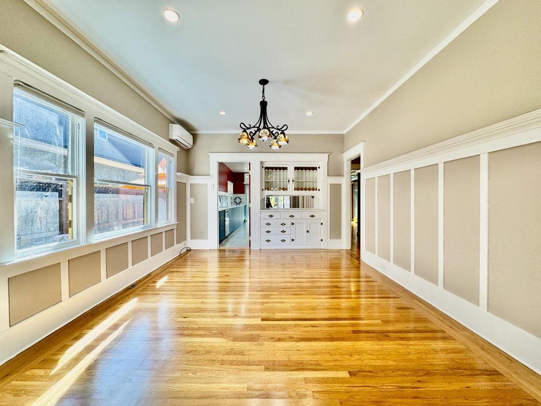 Chandelier, Empty room, Interior, Recessed Lighting, Wood Texture Flooring