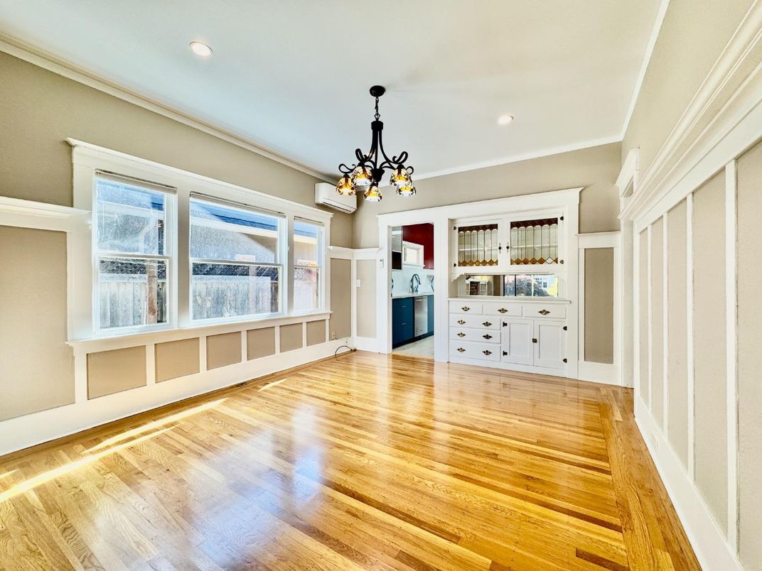 Chandelier, Empty room, Interior, Recessed Lighting, Wood Texture Flooring