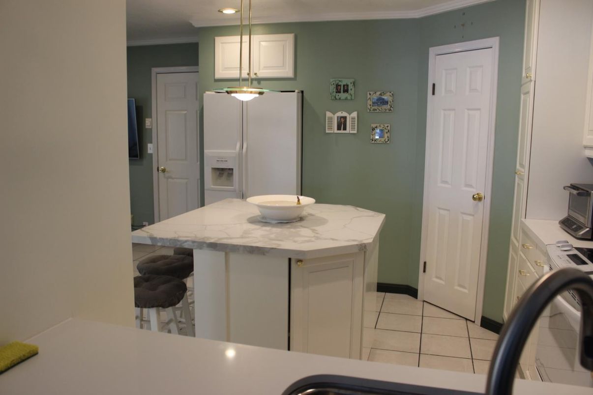 Interior, Kitchen, Pendant Lights, Recessed Lighting, Washer
