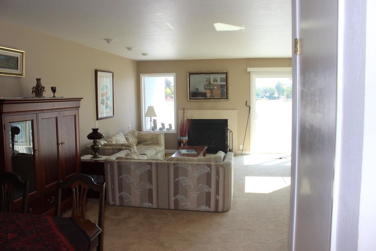 Fireplace, Interior, Living room