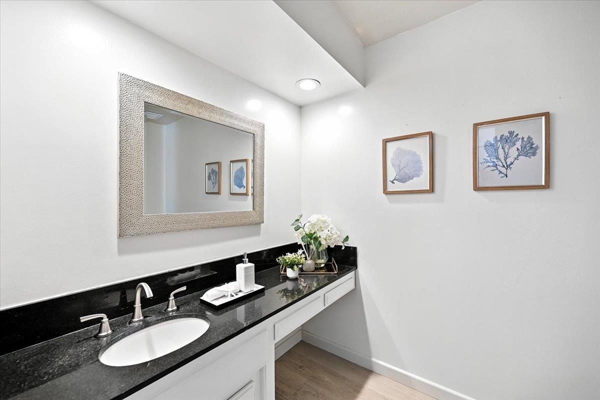 Bathroom, Interior, Recessed Lighting, Wood Texture Flooring