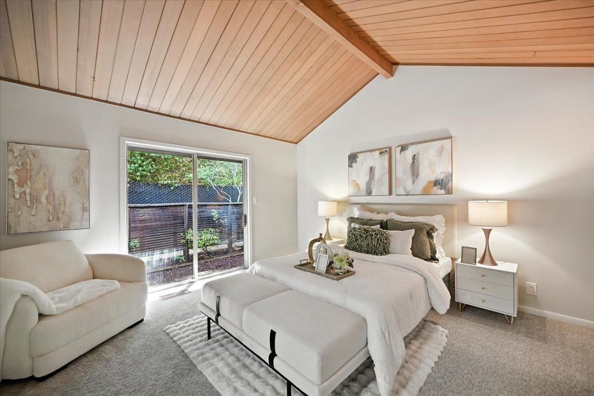 Bedroom, Interior, Wooden Beams, Wooden Ceilings