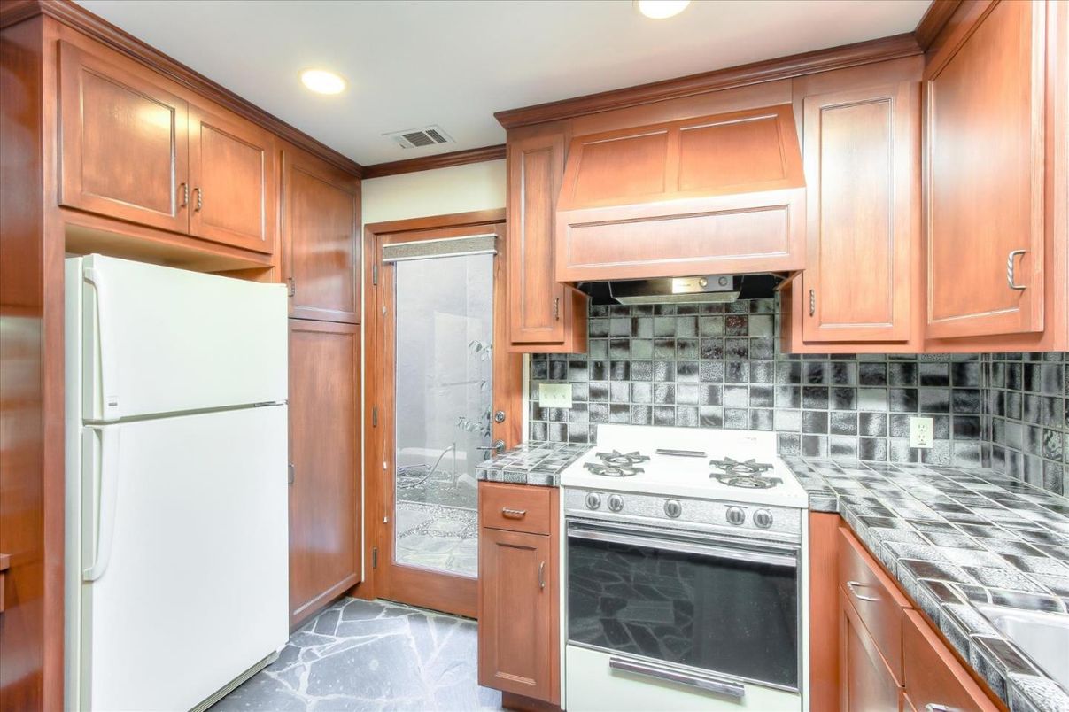 Interior, Kitchen, Recessed Lighting, Tile Countertops
