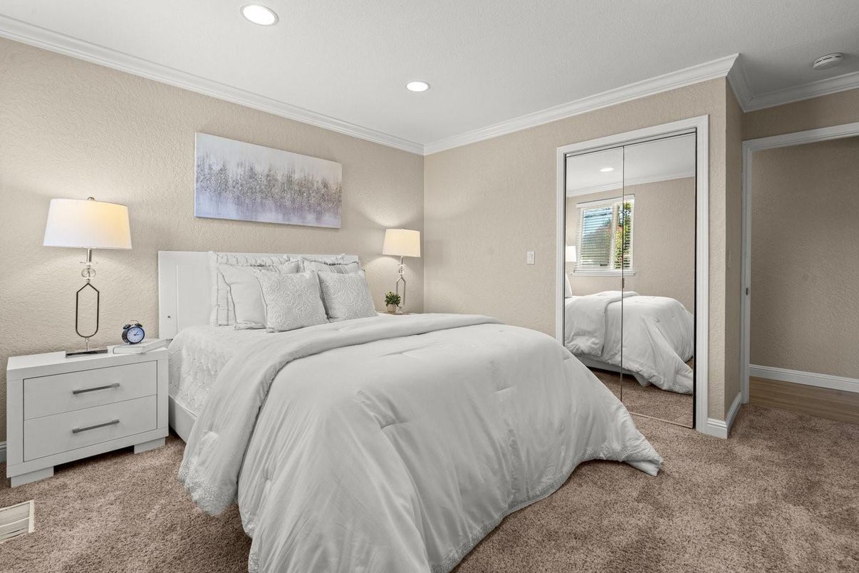 Bedroom, Interior, Recessed Lighting