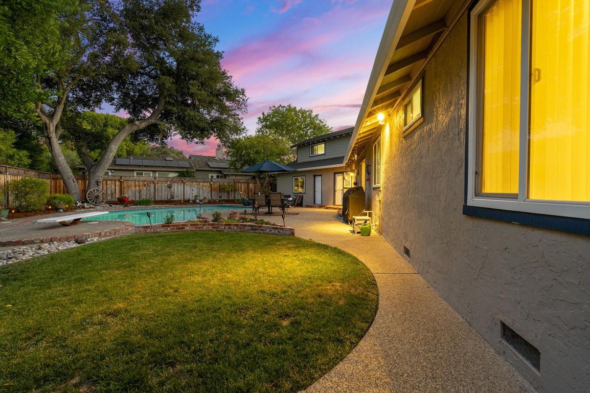 Backyard, Exterior, Pool