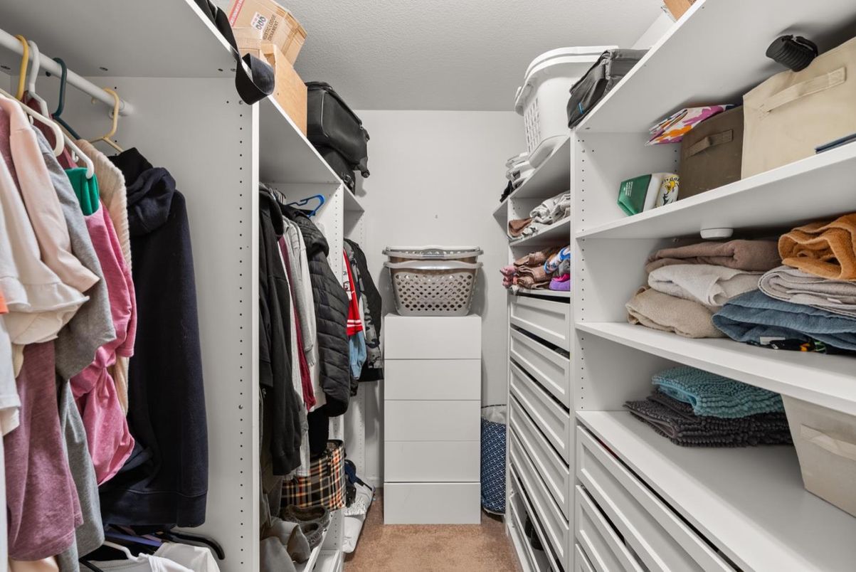 Interior, Walk-in Closets