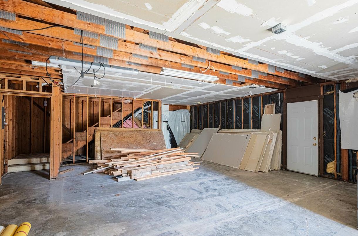 Interior, Washer, Wooden Walls