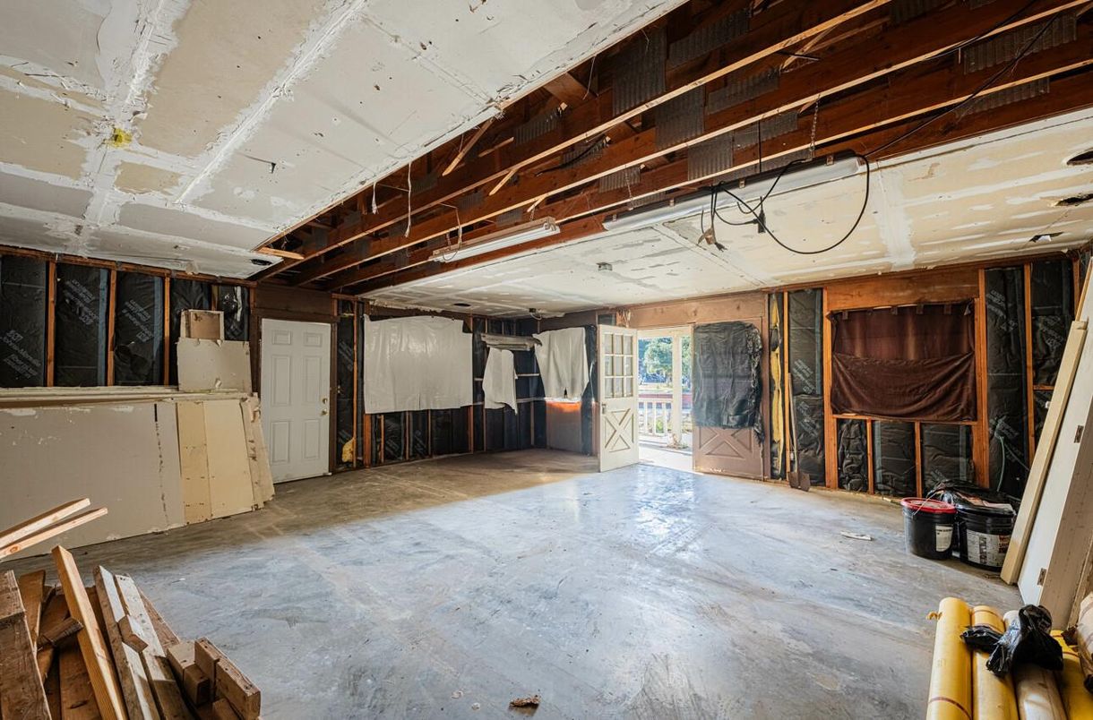 Interior, Wooden Beams