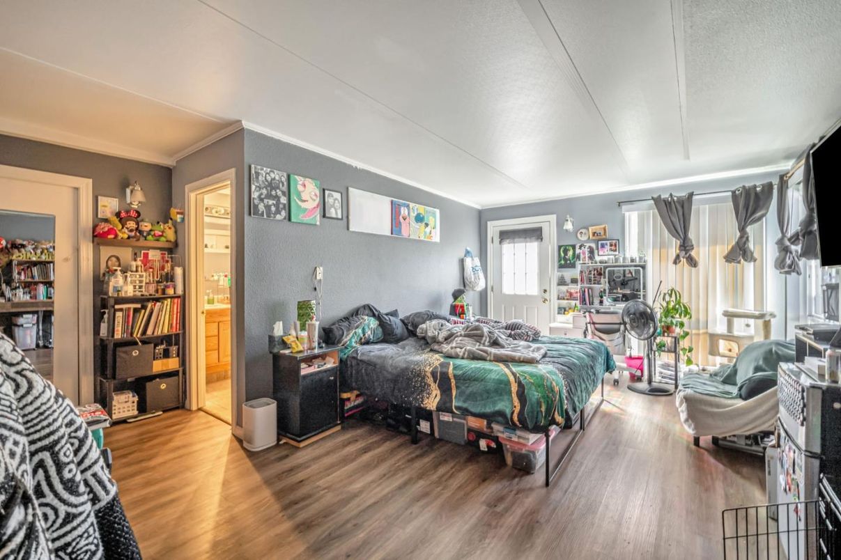 Bedroom, Interior, Wood Texture Flooring