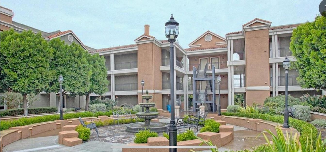 Exterior, Facade, Condo Building
