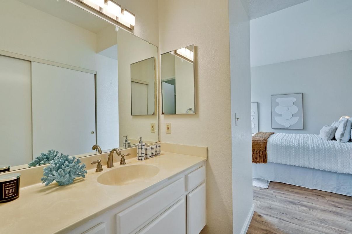 Bathroom, Bedroom, Interior, Wood Texture Flooring