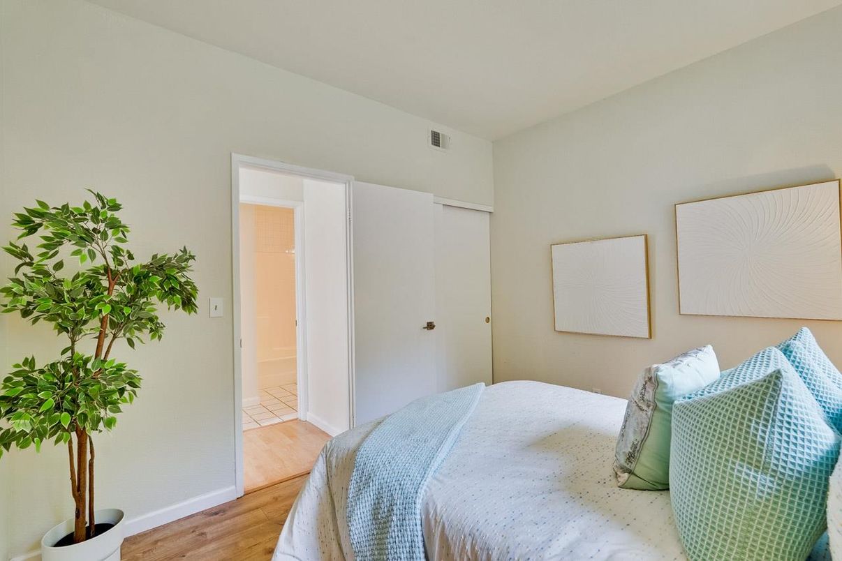 Bedroom, Interior, Wood Texture Flooring