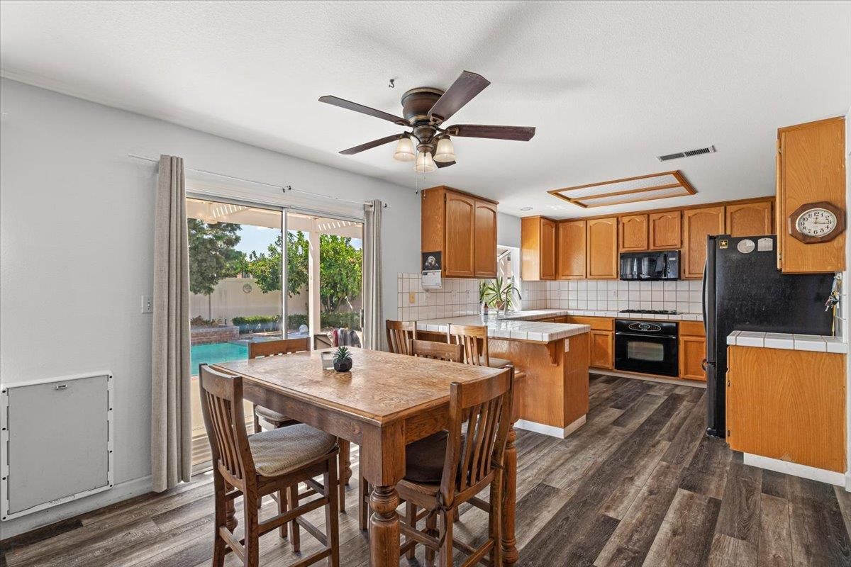 Dining room, Interior, Kitchen, Tile Countertops, Wood Texture Flooring