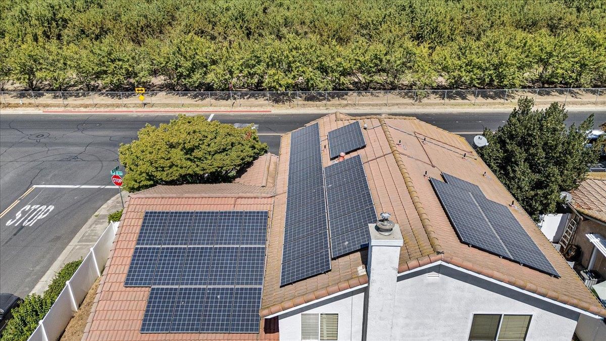 Exterior, Solar Panels