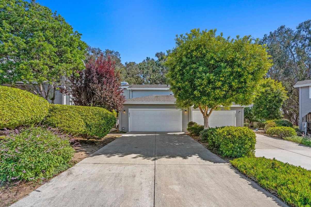 Detached Garage, Exterior