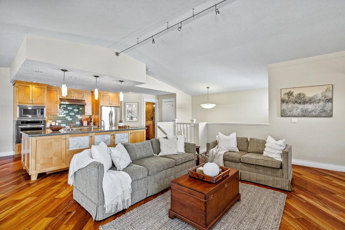 Interior, Kitchen, Living room, Pendant Lights, Stainless Steel Appliances, Wood Texture Flooring