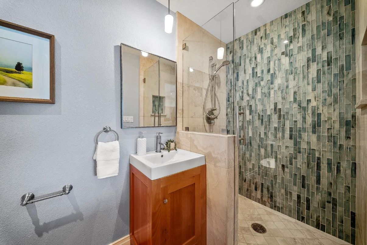 Bathroom, Glass Shower, Interior, Pendant Lights, Recessed Lighting