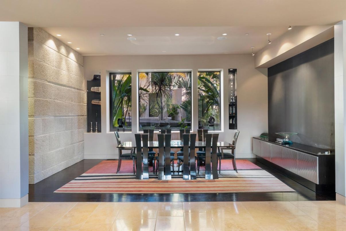 Dining room, Interior, Recessed Lighting