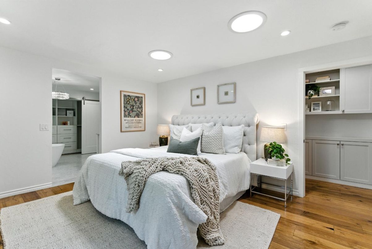 Bedroom, Interior, Recessed Lighting, Wood Texture Flooring