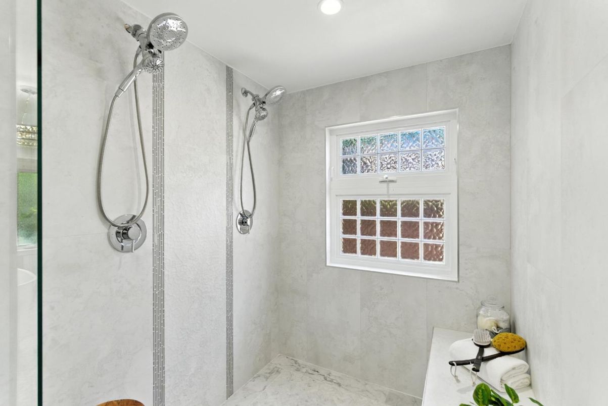 Bathroom, Interior, Marble, Recessed Lighting
