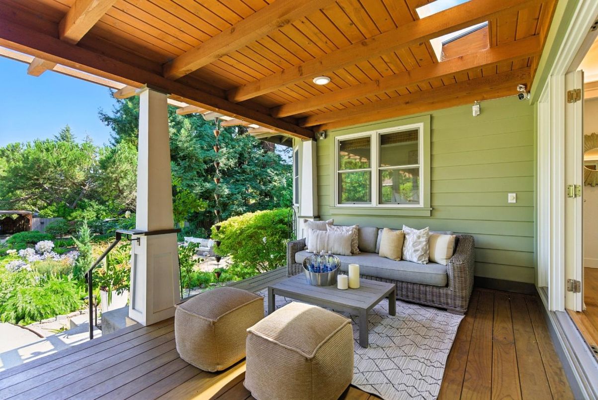 Exterior, Wood Texture Flooring