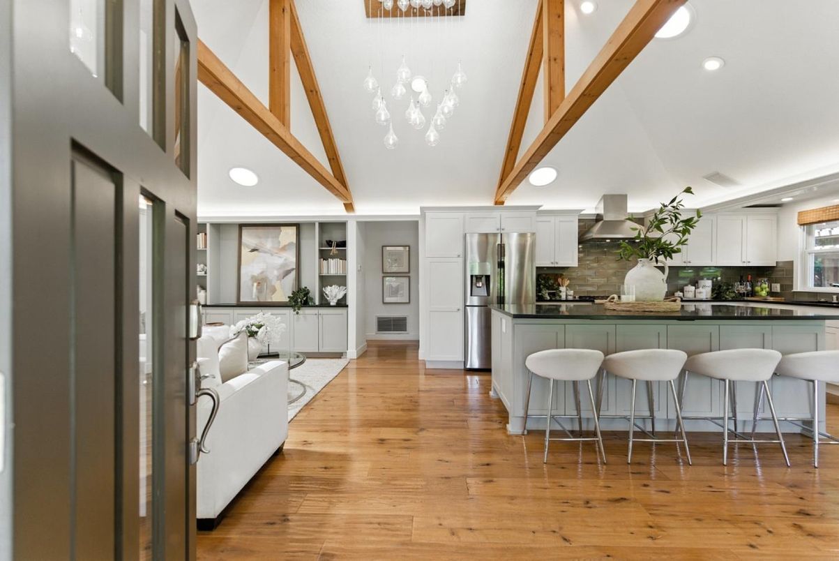 Interior, Kitchen, Living room, Pendant Lights, Recessed Lighting, Stainless Steel Appliances, Wooden Beams, Wood Texture Flooring