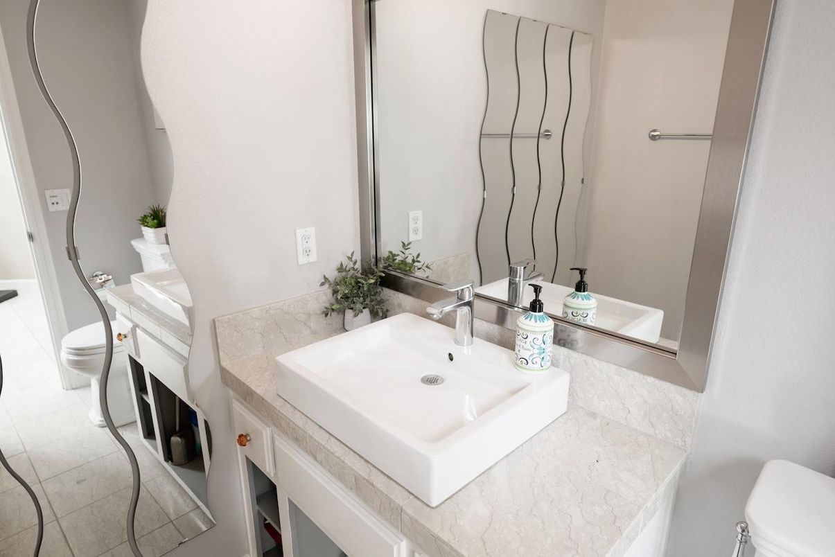 Bathroom, Interior