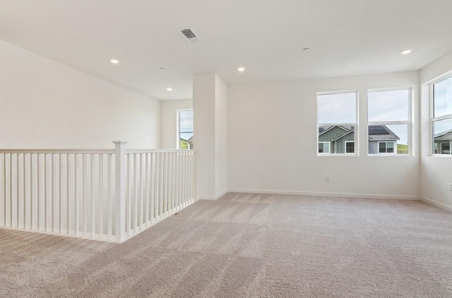 Empty room, Interior, Recessed Lighting