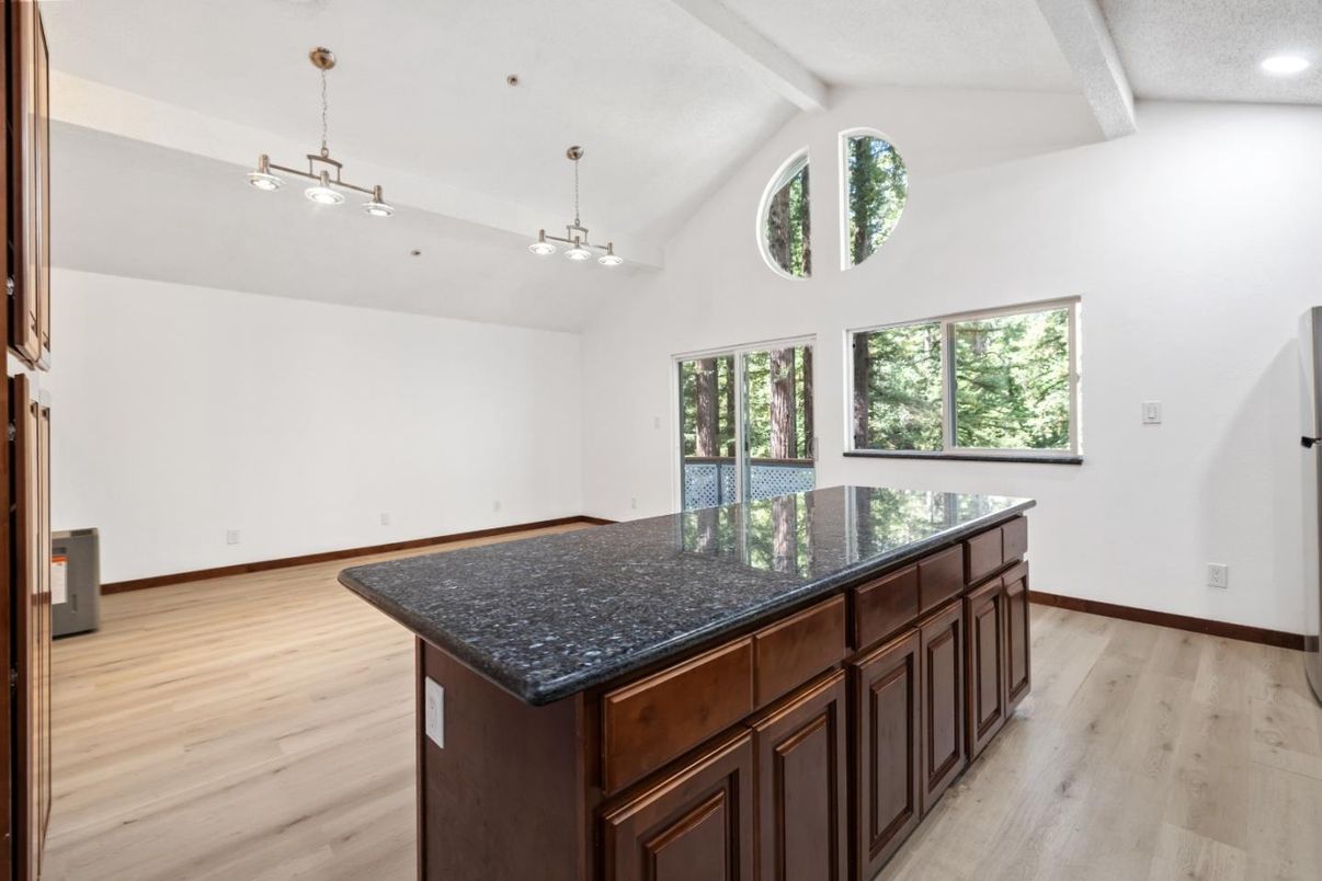 Interior, Pendant Lights, Recessed Lighting, Wood Texture Flooring