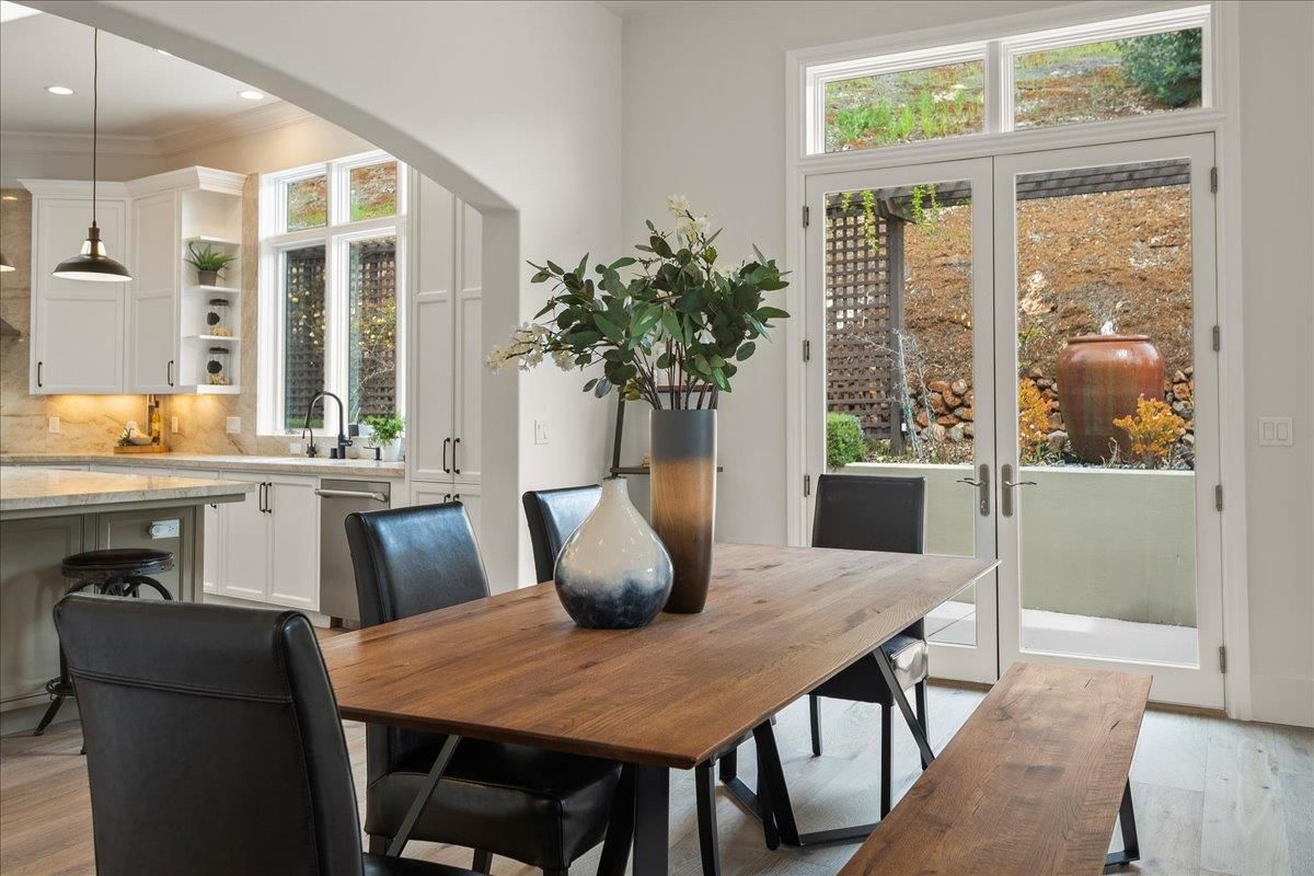Dining room, Interior, Kitchen, Pendant Lights, Recessed Lighting, Wood Texture Flooring