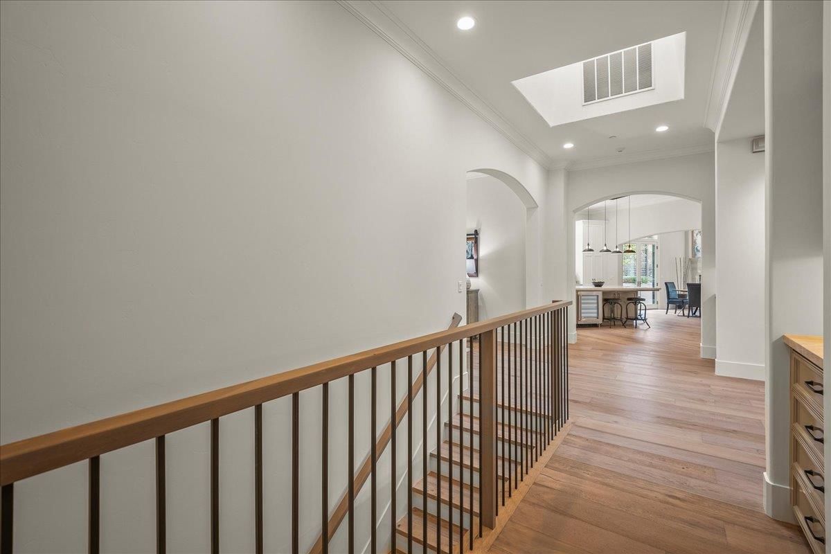 Interior, Pendant Lights, Recessed Lighting, Wood Texture Flooring