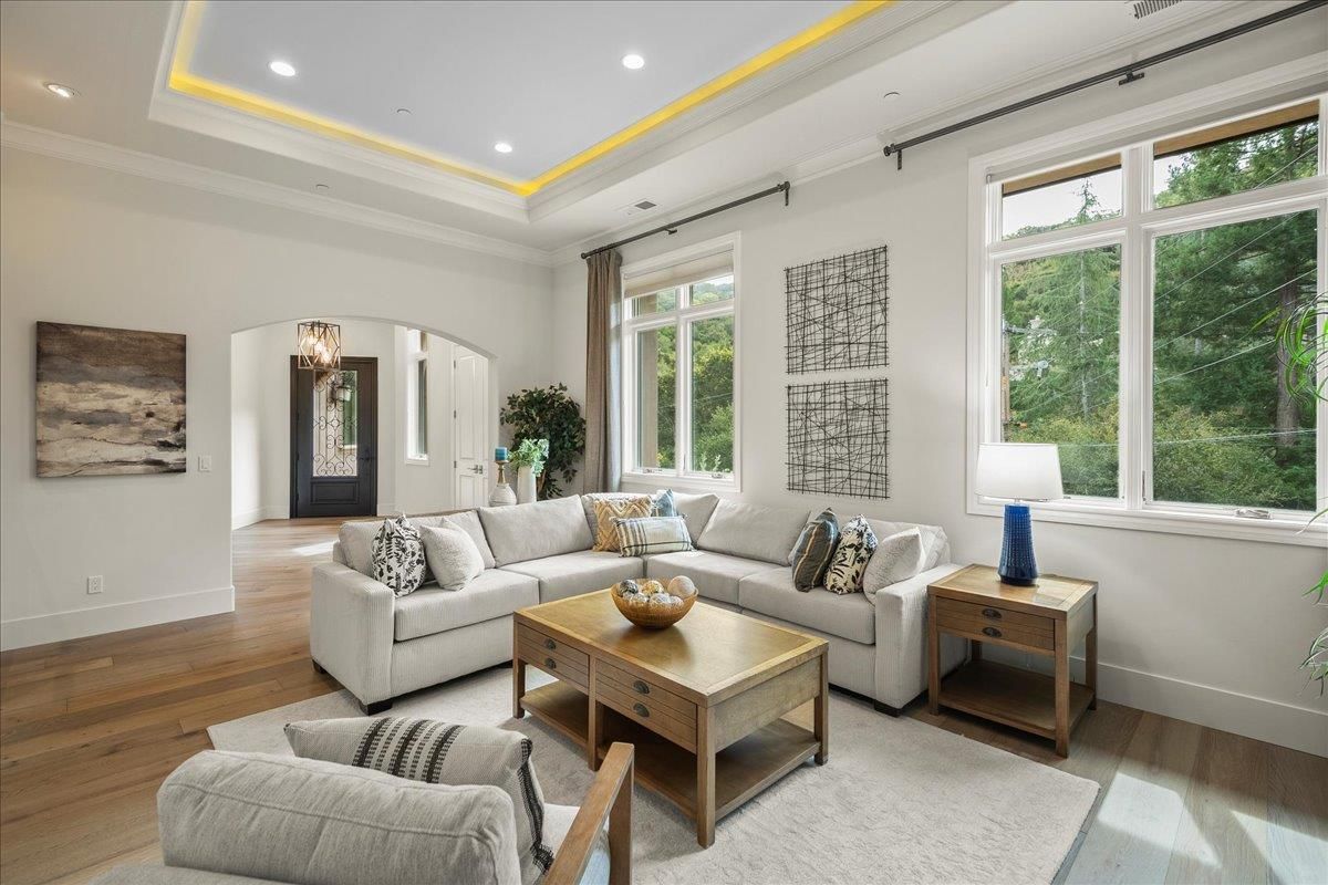 Interior, Living room, Recessed Lighting, Wood Texture Flooring