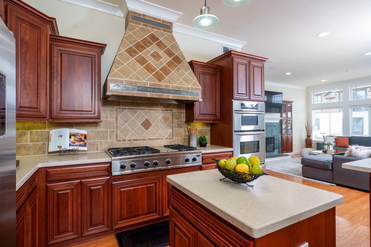 Interior, Kitchen, Living room, Pendant Lights, Recessed Lighting, Stainless Steel Appliances, Wood Texture Flooring