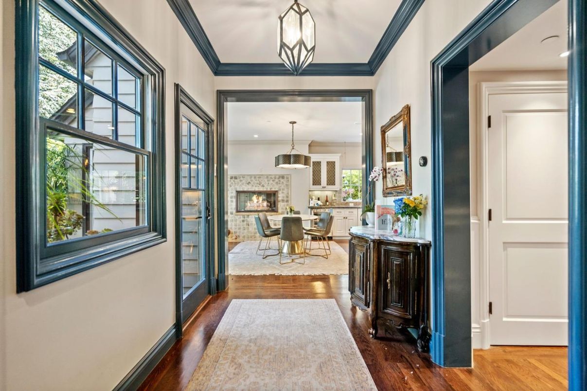 Dining room, Interior, Kitchen, Pendant Lights, Recessed Lighting, Wood Texture Flooring