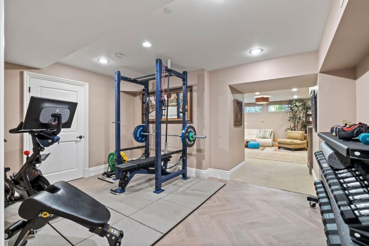 Fitness Equipment, Interior, Recessed Lighting, Wood Texture Flooring