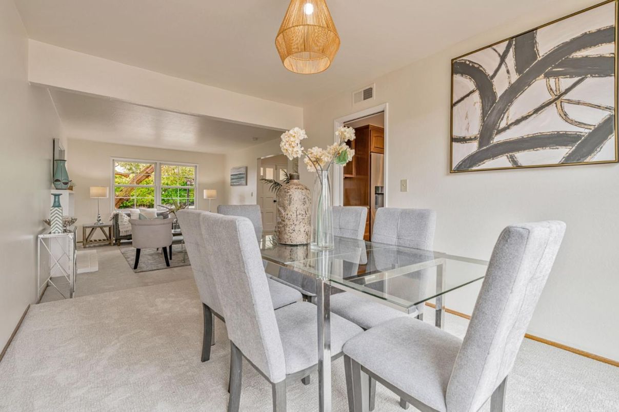 Dining room, Interior, Living room, Pendant Lights