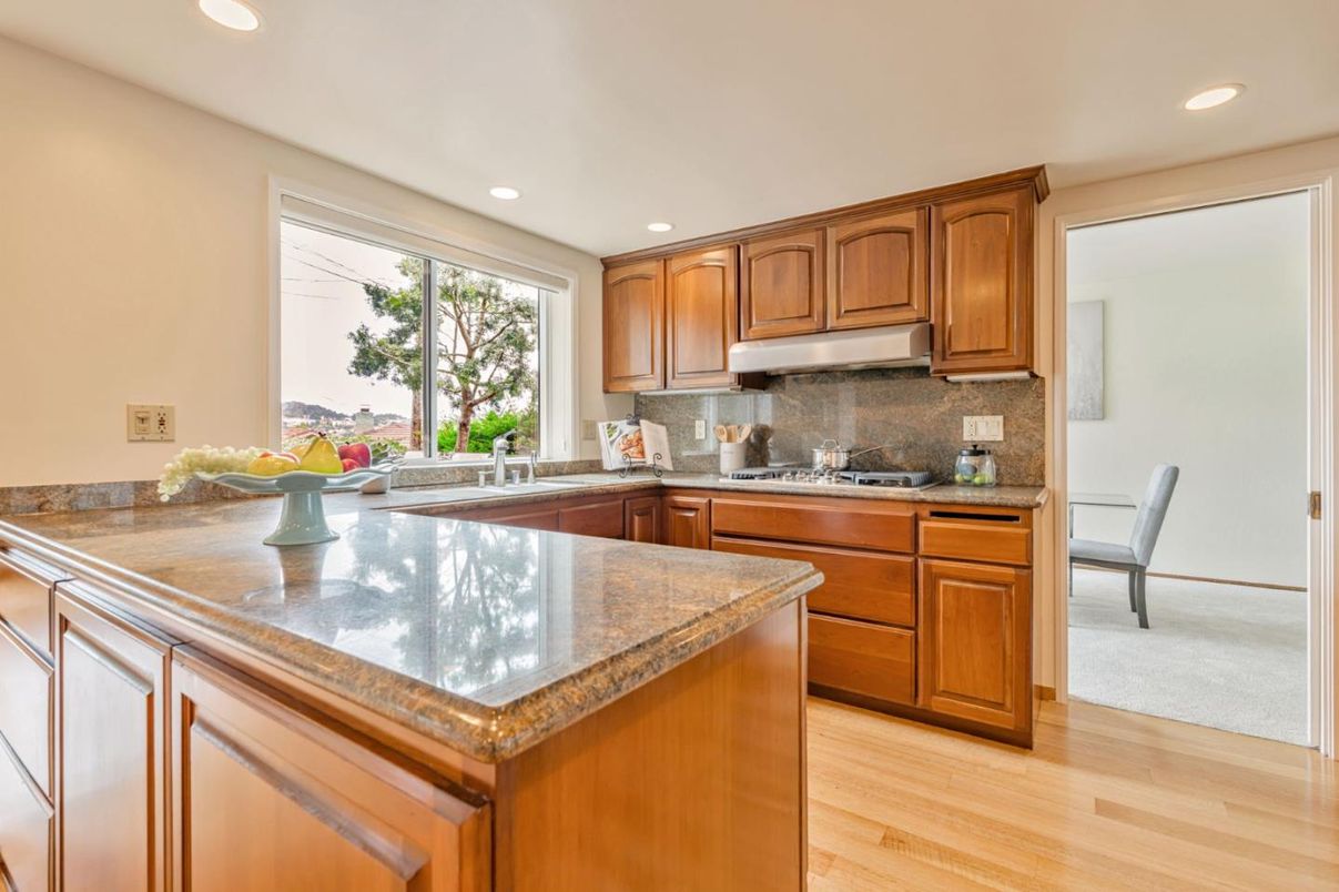 Interior, Kitchen, Recessed Lighting, Wood Texture Flooring