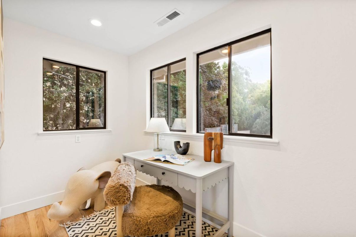 Home Office, Interior, Recessed Lighting, Wood Texture Flooring