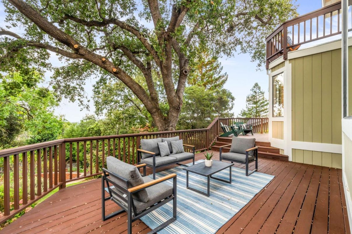 Exterior, Wood Texture Flooring
