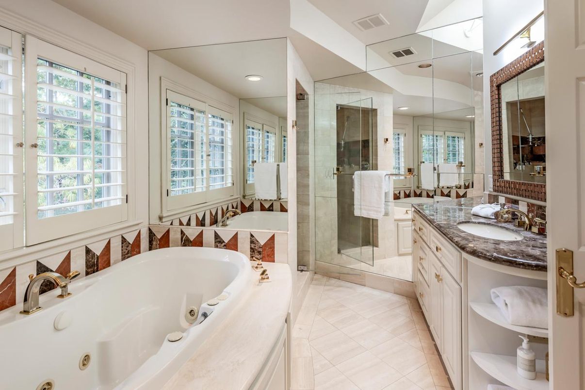 Bathroom, Dual Sink Vanities, Glass Shower, Interior, Recessed Lighting