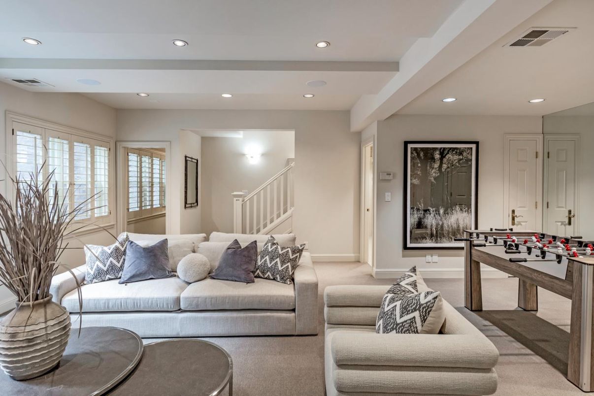 Game Room, Interior, Living room, Recessed Lighting