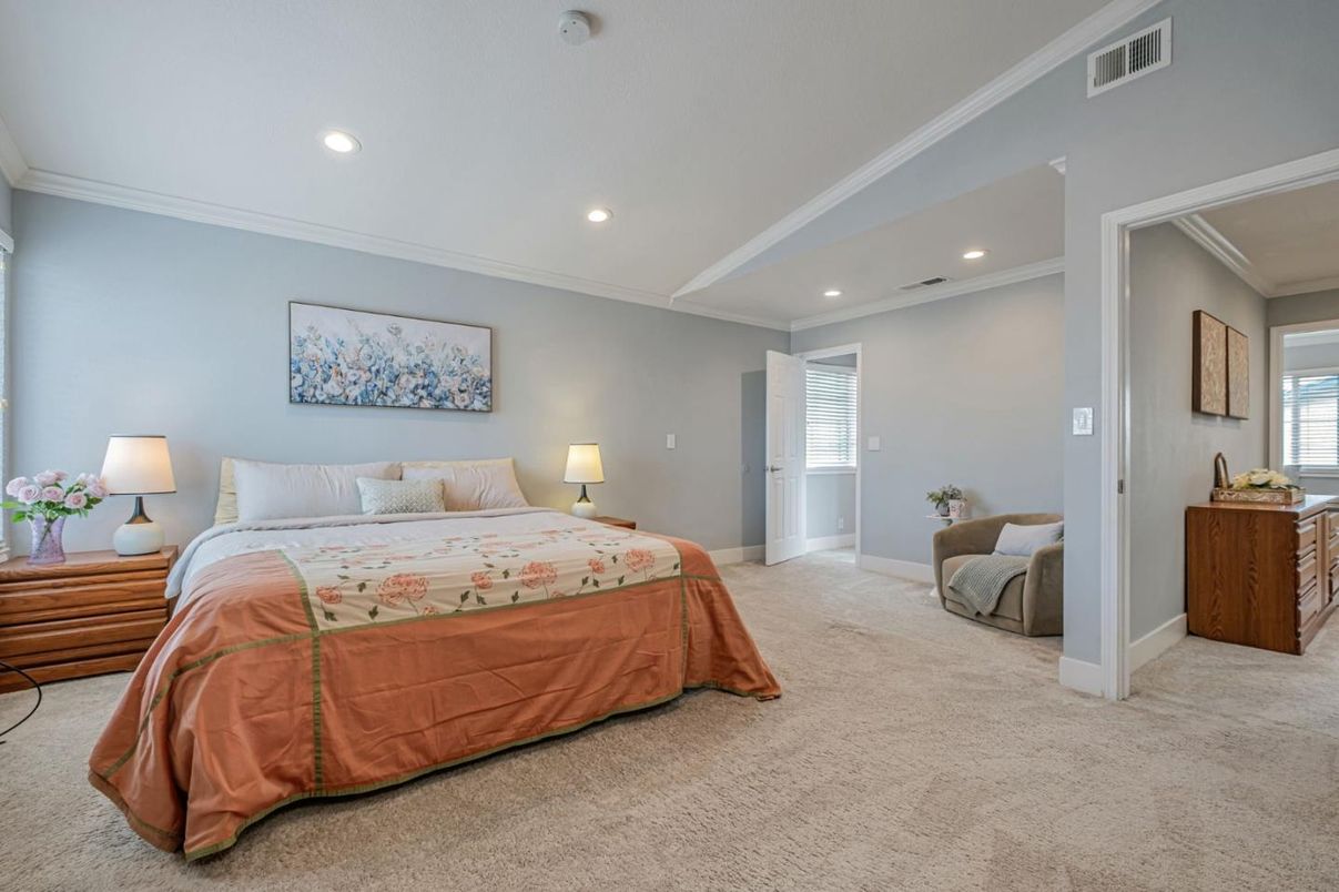 Bedroom, Interior, Recessed Lighting