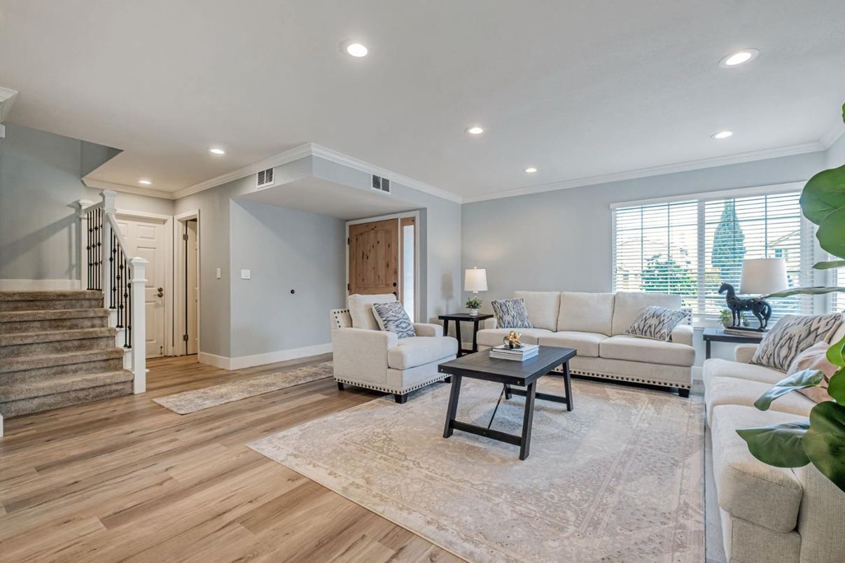 Interior, Living room, Recessed Lighting, Wood Texture Flooring