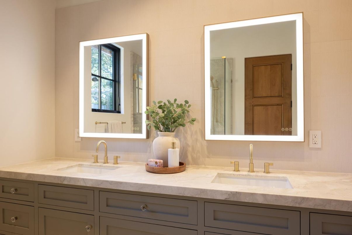 Bathroom, Dual Sink Vanities, Interior