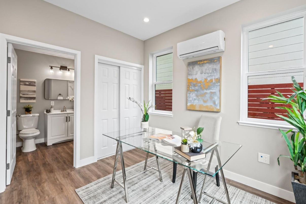 Bathroom, Home Office, Interior, Recessed Lighting, Wood Texture Flooring